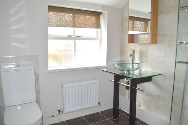  Image of 3 bedroom Terraced house to rent in Danesgate Lincoln LN2 at Lincoln  Lincoln, LN2 1ND