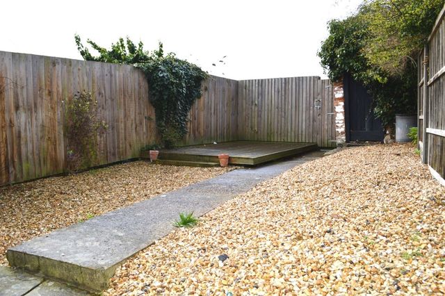  Image of 3 bedroom Terraced house to rent in Danesgate Lincoln LN2 at Lincoln  Lincoln, LN2 1ND