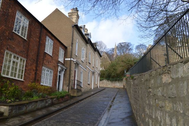  Image of 3 bedroom Terraced house to rent in Danesgate Lincoln LN2 at Lincoln  Lincoln, LN2 1ND