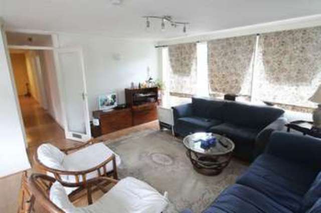  Image of 2 bedroom Flat to rent in Dean Park Road Bournemouth BH1 at Dean Park Road  Bournemouth, BH1 1JA