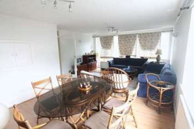 Image of 2 bedroom Flat to rent in Dean Park Road Bournemouth BH1 at Dean Park Road  Bournemouth, BH1 1JA