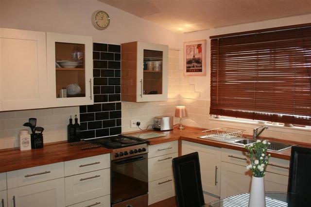  Image of 3 bedroom Bungalow to rent in Dean Road Bo