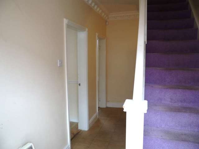  Image of 1 bedroom House Share to rent in Deyne Avenue Manchester M14 at Deyne Avenue Rusholme Manchester, M14 5SY