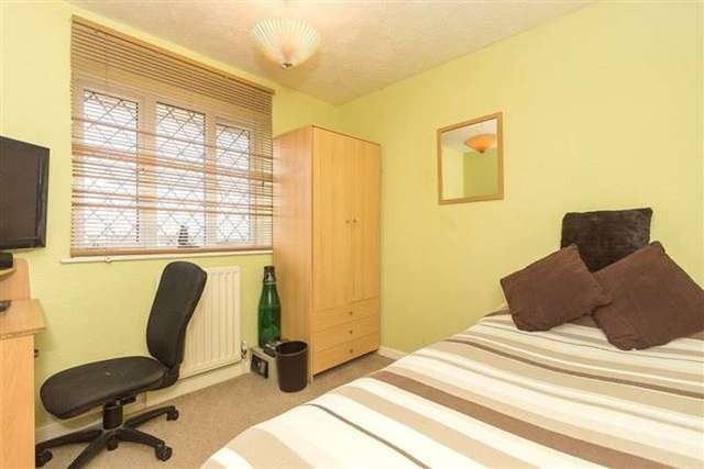  Image of 4 bedroom Detached house for sale in Didcot Close Hunt End Redditch B97 at Didcot Close  Redditch, B97 5UP