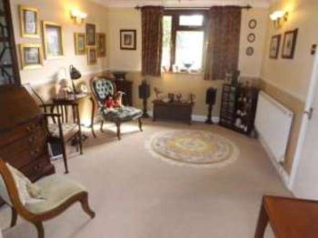 Image of 3 bedroom Detached house for sale in Dinglederry Olney MK46 at Olney Buckinghamshire Olney, MK46 5ET