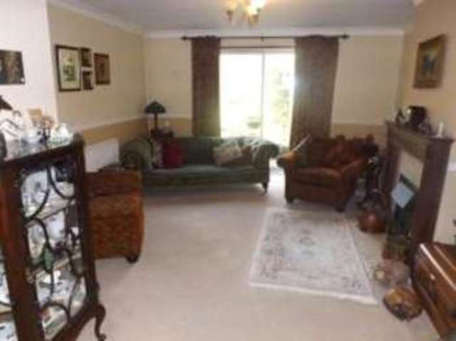  Image of 3 bedroom Detached house for sale in Dinglederry Olney MK46 at Olney Buckinghamshire Olney, MK46 5ET
