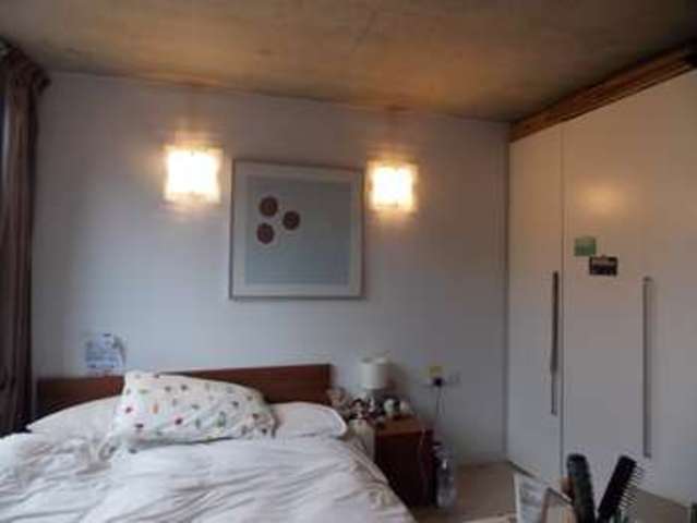  Image of 3 bedroom Flat to rent in Drummond Street London NW1 at London, NW1 2PB
