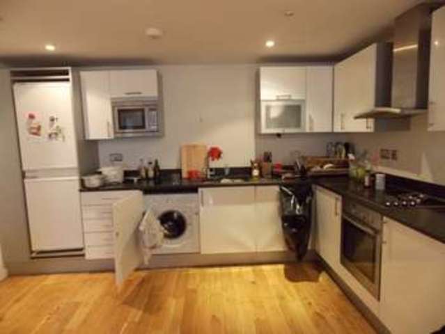  Image of 3 bedroom Flat to rent in Drummond Street London NW1 at London, NW1 2PB