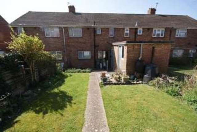  Image of 3 bedroom Terraced house for sale in Dryden Avenue Portsmouth PO6 at Dryden Avenue Paulsgrove Portsmouth, PO6 4PP