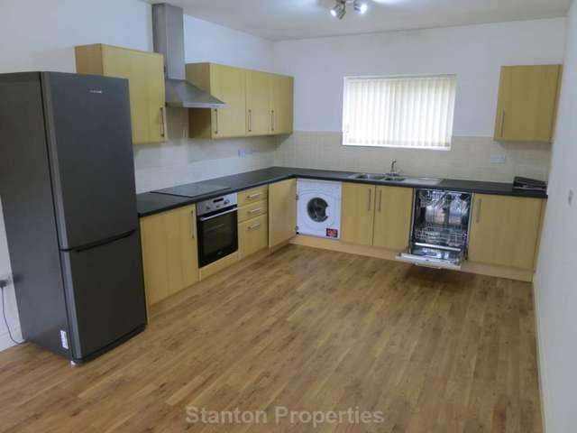  Image of 2 bedroom Apartment to rent in Dunsters Court Bury BL8 at Dunsters Court Brandlesholme Bury, BL8 1PN