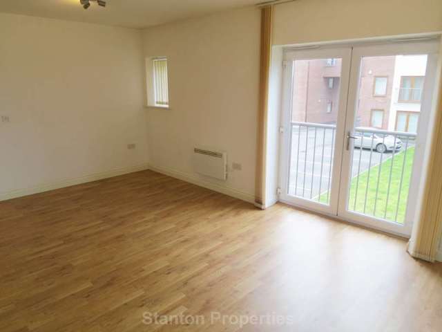  Image of 2 bedroom Apartment to rent in Dunsters Court Bury BL8 at Dunsters Court Brandlesholme Bury, BL8 1PN