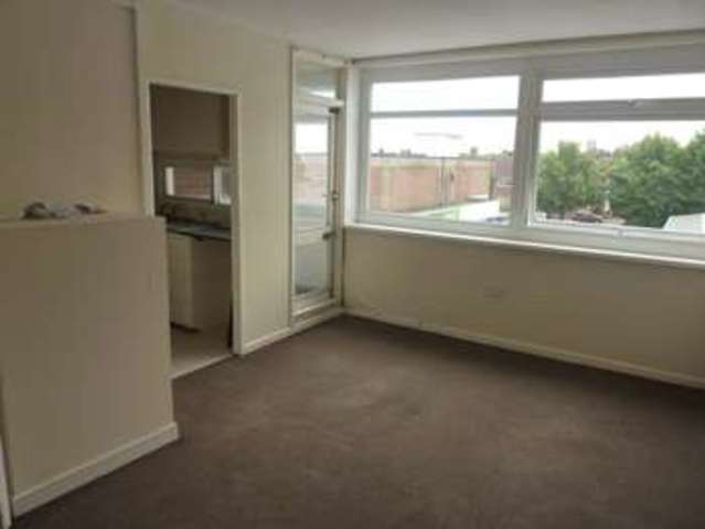  Image of 1 bedroom Flat to rent in Earlham Road Norwich NR2 at Earlham Road  Norwich, NR2 3PF