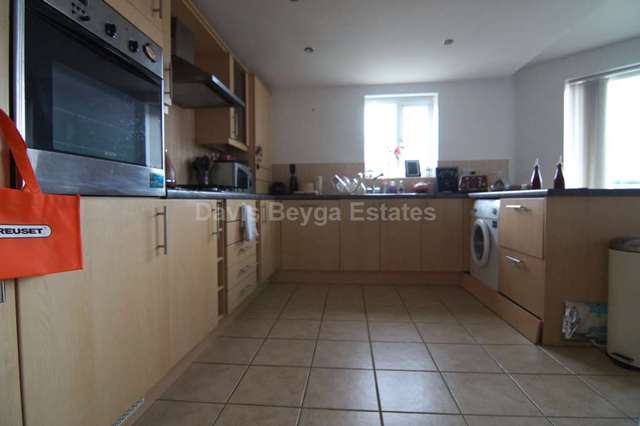  Image of 2 bedroom Apartment to rent in Ellerman Road Liverpool L3 at Ellerman Road  Liverpool, L3 4FF