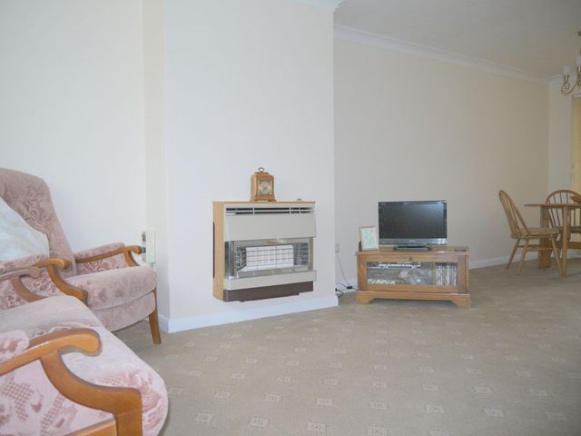  Image of 3 bedroom Semi-Detached house for sale in Mellstock Road Aylesbury HP21 at Mellstock Road  Aylesbury, HP21 7NU