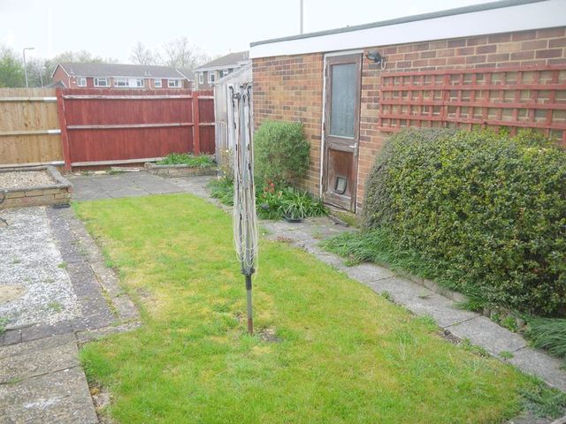  Image of 3 bedroom Semi-Detached house for sale in Mellstock Road Aylesbury HP21 at Mellstock Road  Aylesbury, HP21 7NU