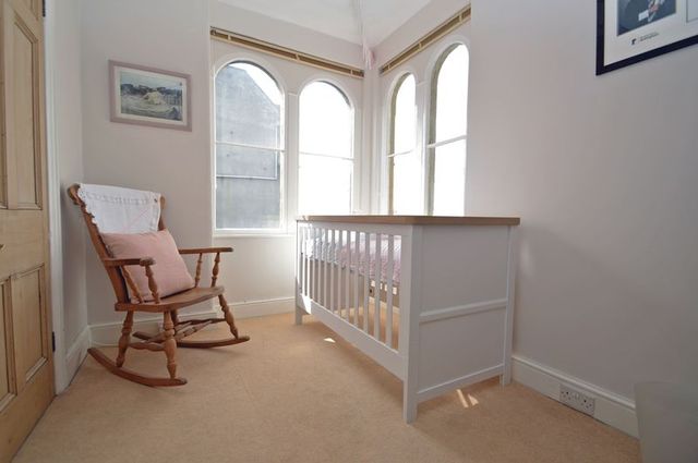  Image of 3 bedroom Flat for sale in Elton Road Clevedon BS21 at Elton Road  Clevedon, BS21 7RF
