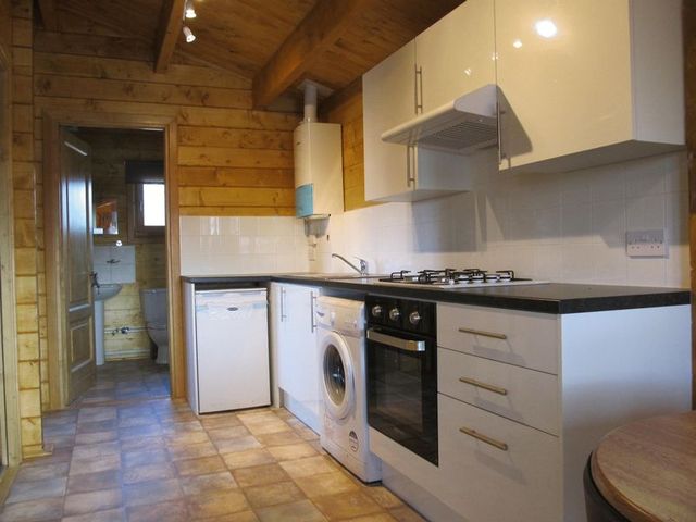 Image of 2 bedroom Detached house to rent in Evesham Road Offenham Evesham WR11 at Evesham Road Offenham Evesham, WR11 8SA