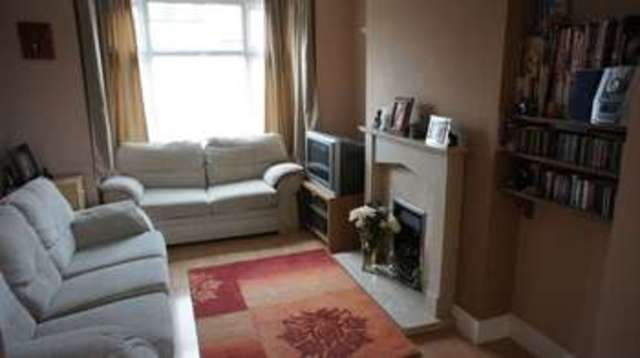  Image of 2 bedroom Terraced house for sale in Fairfax Drive Westcliff-on-Sea SS0 at Fairfax Drive  Westcliff-On-Sea, SS0 9LY