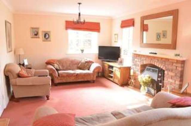  Image of 4 bedroom Detached house for sale in Far Lane Coleby Lincoln LN5 at Far Lane Coleby Lincoln, LN5 0AH