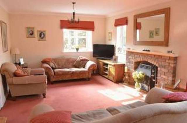  Image of 4 bedroom Detached house for sale in Far Lane Coleby Lincoln LN5 at Far Lane Coleby Lincoln, LN5 0AH