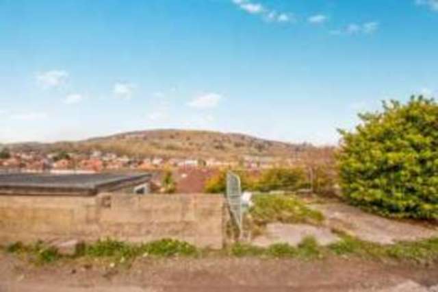  Image of 2 bedroom Bungalow for sale in Farthingloe Road Dover CT17 at Dover Kent Maxton, CT17 9LD