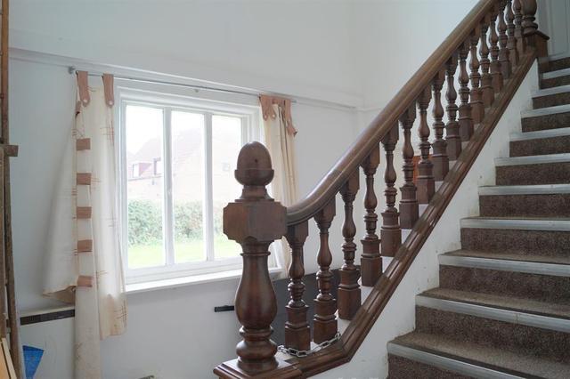  Image of 14 bedroom Detached house for sale in Fawns Manor Close Feltham TW14 at Feltham Greater London East Bedfont, TW14 8EN