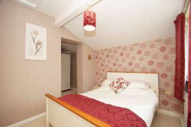  Image of 5 bedroom Cottage for sale in Feckenham Road Hunt End Redditch B97 at Feckenham Road Hunt End Redditch, B97 5QP