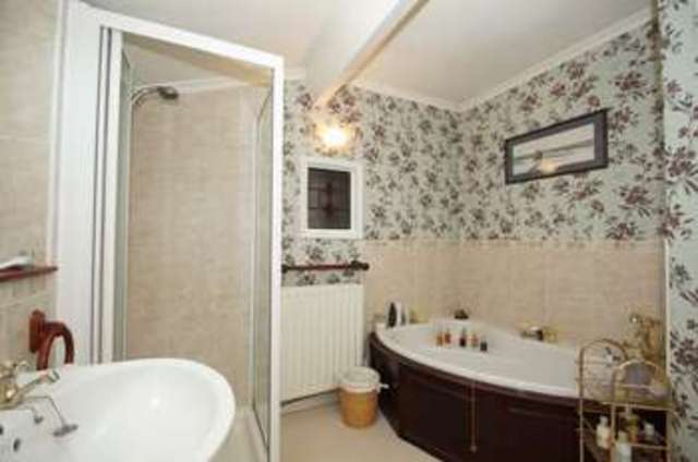  Image of 5 bedroom Cottage for sale in Feckenham Road Hunt End Redditch B97 at Feckenham Road Hunt End Redditch, B97 5QP