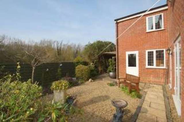  Image of 5 bedroom Cottage for sale in Feckenham Road Hunt End Redditch B97 at Feckenham Road Hunt End Redditch, B97 5QP