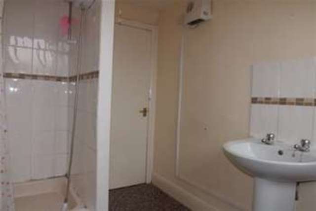  Image of 1 bedroom Flat to rent in Fentham Road Erdington Birmingham B23 at Birmingham, B23 6AA