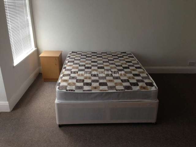  Image of 1 bedroom House Share to rent in Ferndale Road Wavertree Liverpool L15 at Ferndale Road  Liverpool, L15 3JY