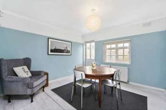  Image of 3 bedroom Flat for sale in Fernlea Road London SW12 at Fernlea Road  Balham, SW12 9RT