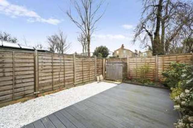  Image of 3 bedroom Flat for sale in Fernlea Road London SW12 at Fernlea Road  Balham, SW12 9RT