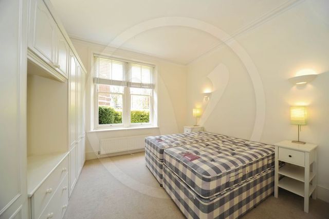  Image of 4 bedroom Flat to rent in Finchley Road London NW3 at Finchley Road Hampstead Swiss Cottage, NW3 7AX