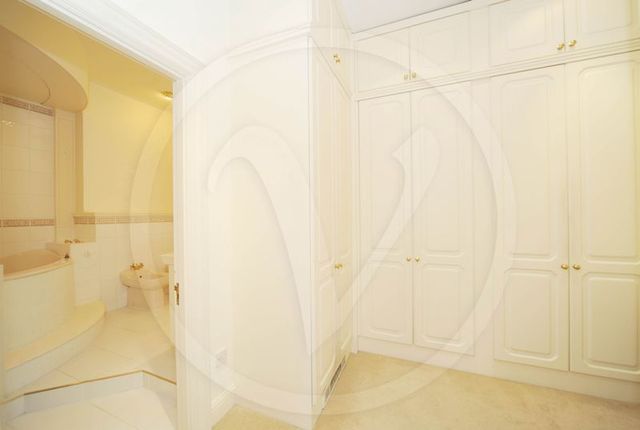  Image of 4 bedroom Flat to rent in Finchley Road London NW3 at Finchley Road Hampstead Swiss Cottage, NW3 7AX