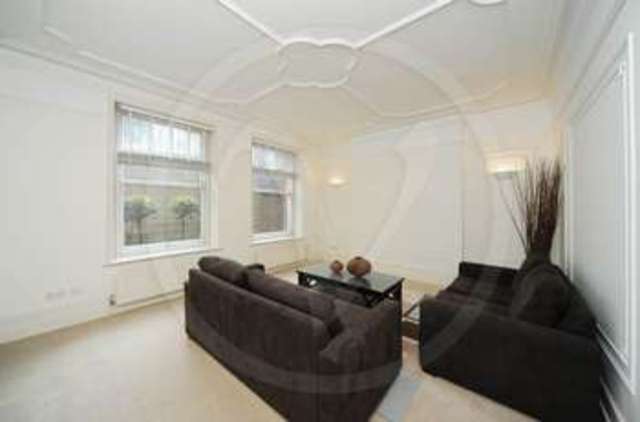 Image of 4 bedroom Flat to rent in Finchley Road London NW3 at Finchley Road Hampstead London, NW3 7AX