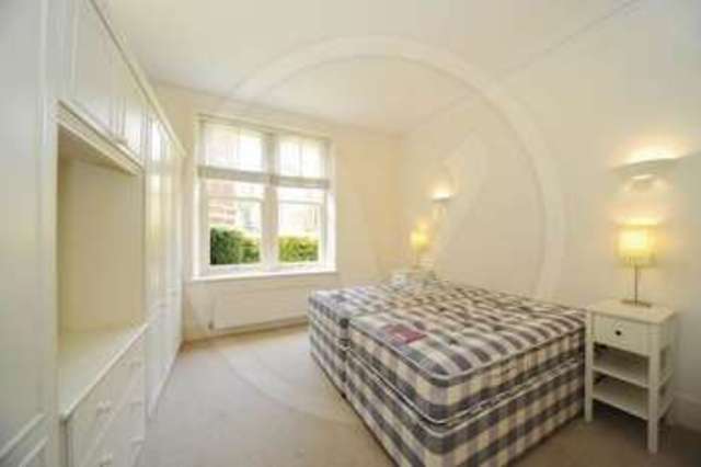 Image of 4 bedroom Flat to rent in Finchley Road London NW3 at Finchley Road Hampstead London, NW3 7AX