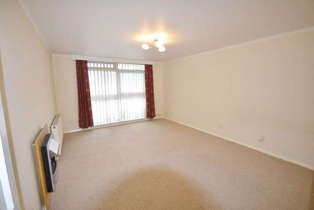  Image of Flat for sale in Arundel Road Eastbourne BN21 at Eastbourne, BN21 2EN