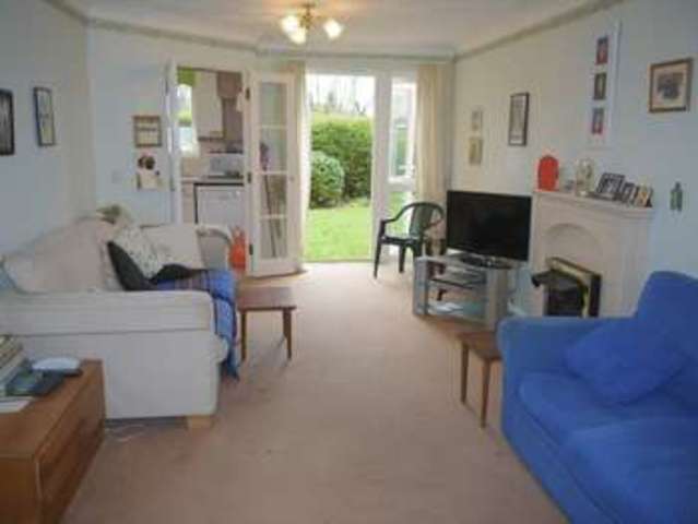  Image of 2 bedroom Retirement Property for sale in Willow Road Aylesbury HP19 at Willow Road  Aylesbury, HP19 9SY