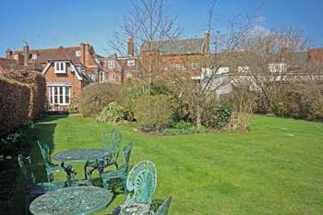  Image of 2 bedroom Flat for sale in High Street Fordingbridge SP6 at High Street  Fordingbridge, SP6 1AS