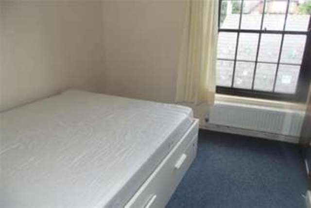  Image of 2 bedroom Property to rent in Forest Road East Nottingham NG1 at Nottingham, NG1 4HJ