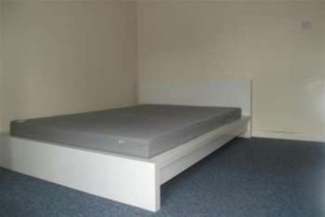  Image of 2 bedroom Property to rent in Forest Road East Nottingham NG1 at Nottingham, NG1 4HJ