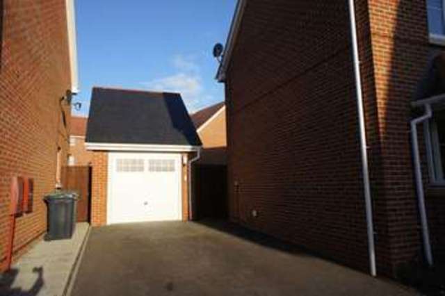  Image of 3 bedroom Detached house to rent in Pheasant Close Four Marks Alton GU34 at Pheasant Close Four Marks Alton, GU34 5FH