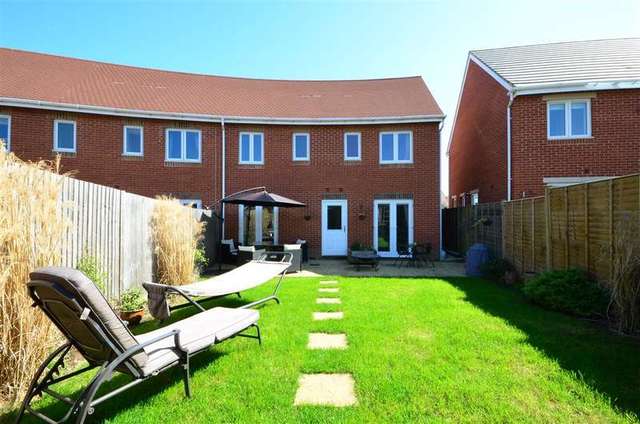  Image of 4 bedroom Terraced house for sale in Fourteen Acre Avenue Felpham Bognor Regis PO22 at Felpham West Sussex Bognor Regis, PO22 8GH