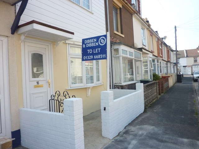  Image of 2 bedroom Terraced house to rent in Freemantle Road Gosport PO12 at Freemantle Road  Gosport, PO12 4RD