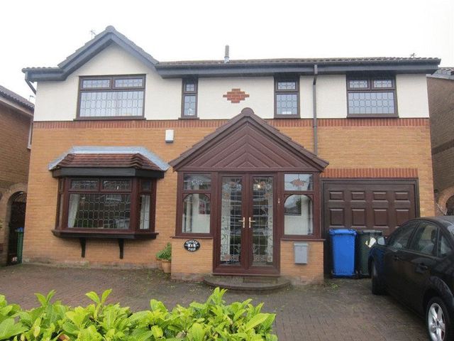  Image of 5 bedroom Property to rent in Further Field Rochdale OL11 at Furtherfield Norden Rochdale, OL11 5PJ