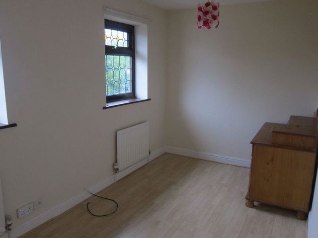  Image of 5 bedroom Property to rent in Further Field Rochdale OL11 at Furtherfield Norden Rochdale, OL11 5PJ