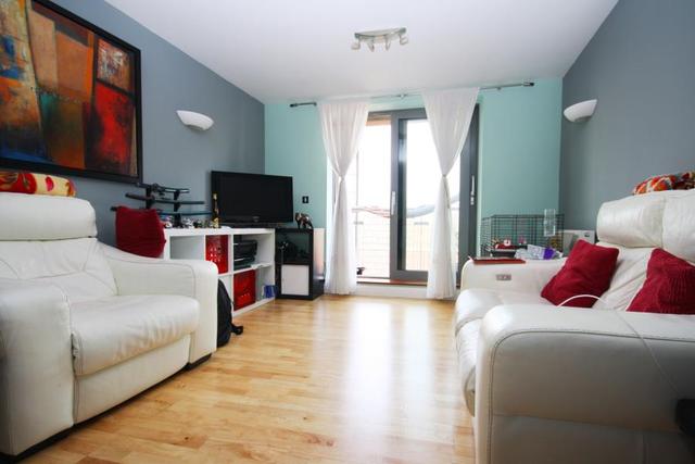  Image of 2 bedroom Apartment for sale in Sumner Road London SE15 at Peckham, SE15 6PW
