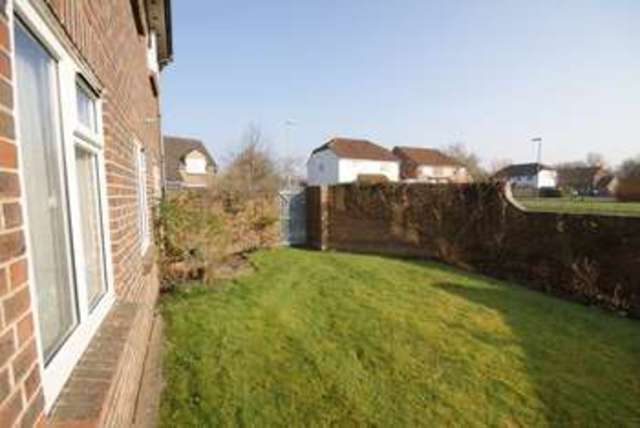  Image of 2 bedroom Flat for sale in Thornton End Holybourne Alton GU34 at Thornton End Holybourne Alton, GU34 4HF