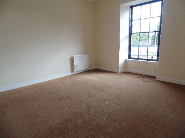  Image of 3 bedroom Flat to rent in Gauze Street Paisley PA1 at Paisley Paisley Renfrewshire, PA1 1ES